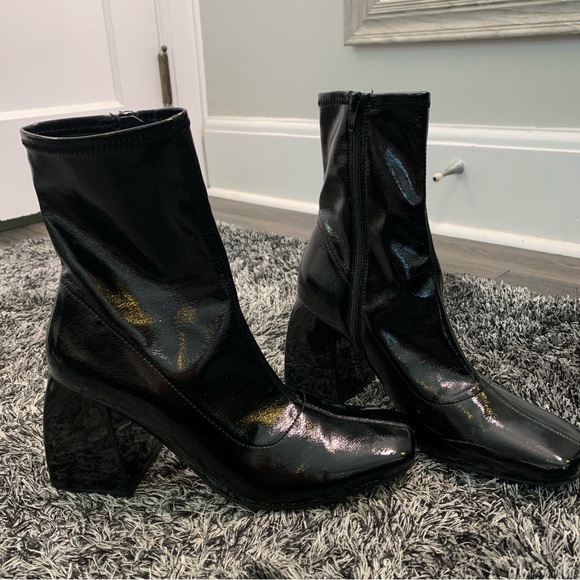 Call It Spring Booties Vegan Patent Faux Leather Zip up Retro Block Heel size 10 - Picture 5 of 9